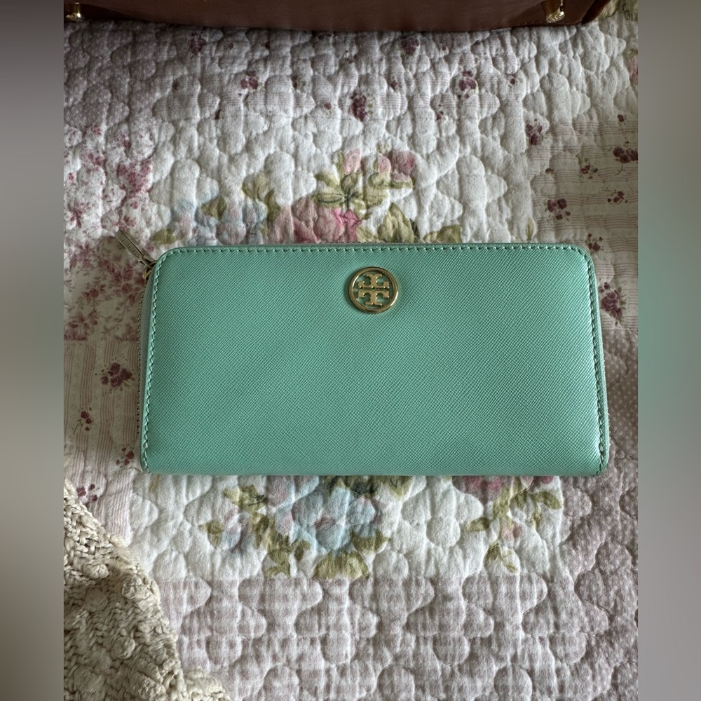 Tory Burch leather wallet